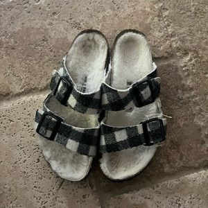 PLAID FUZZY BIRKS